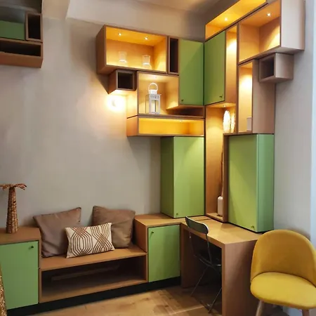 Superb Apartment, Air-conditioned, Parking 아파트 *