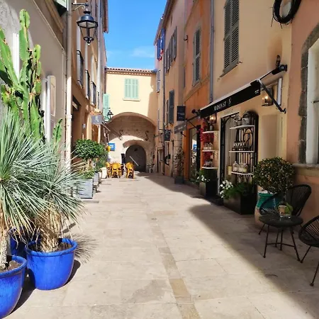 Superb Apartment, Air-conditioned, Parking *