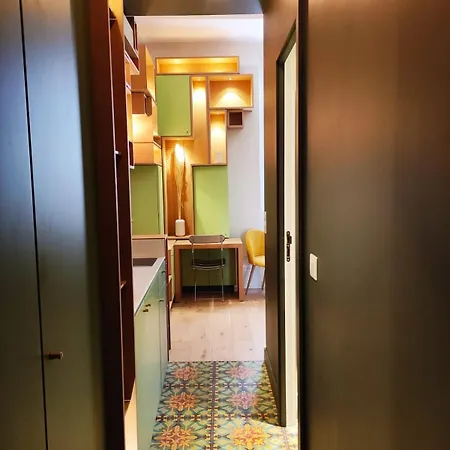 아파트 Superb Apartment, Air-conditioned, Parking *